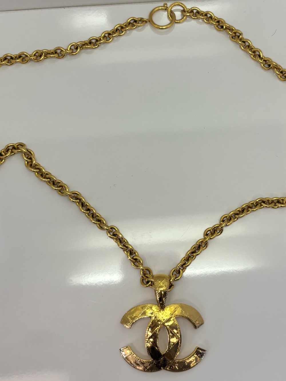 CHANEL spring 1994 gold CC necklace - Picture 3 of 5